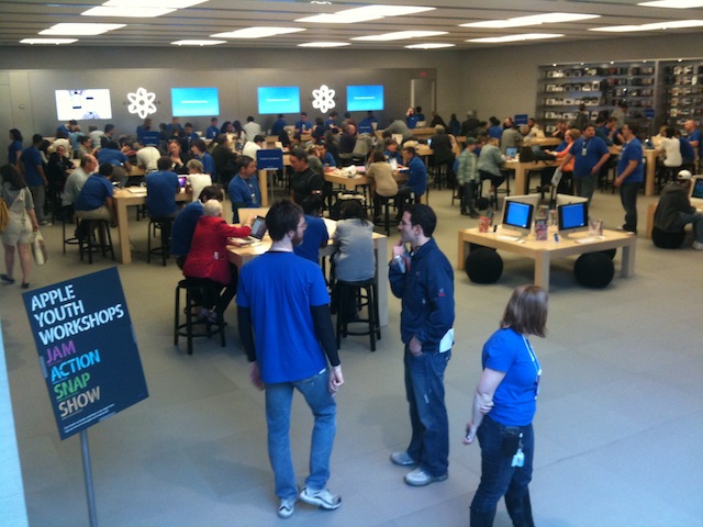 Apple Store @ NYC Upper West Side
